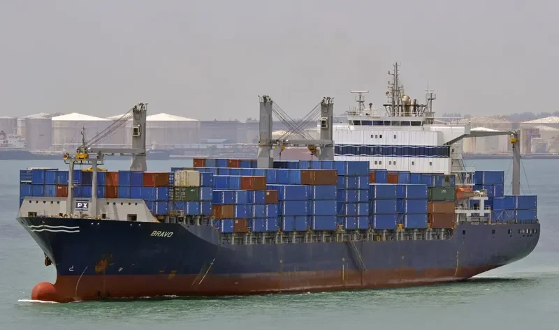 BRAVO Container Ship IMO 9222091 photo 5