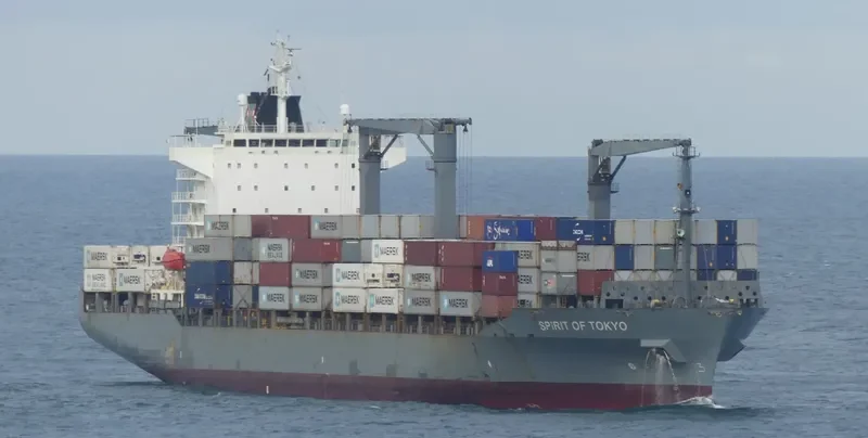 SPIRIT OF TOKYO Container Ship IMO 9222120 photo 4