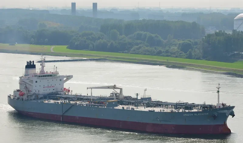 GLADIATOR Tanker IMO 9222132 photo 6