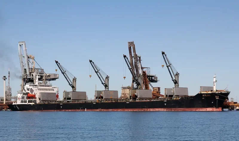 AVIGATOR Bulk Carrier IMO 9222340 photo 9