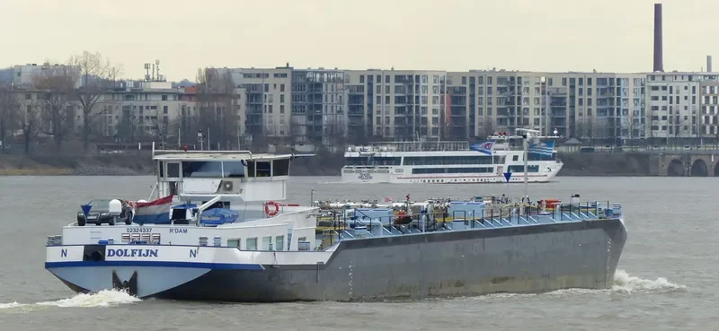 DOLFIJN Tanker IMO 9223033 photo 10