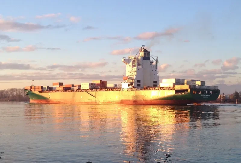 SEASPAN HAMBURG Container Ship IMO 9224300 photo 6