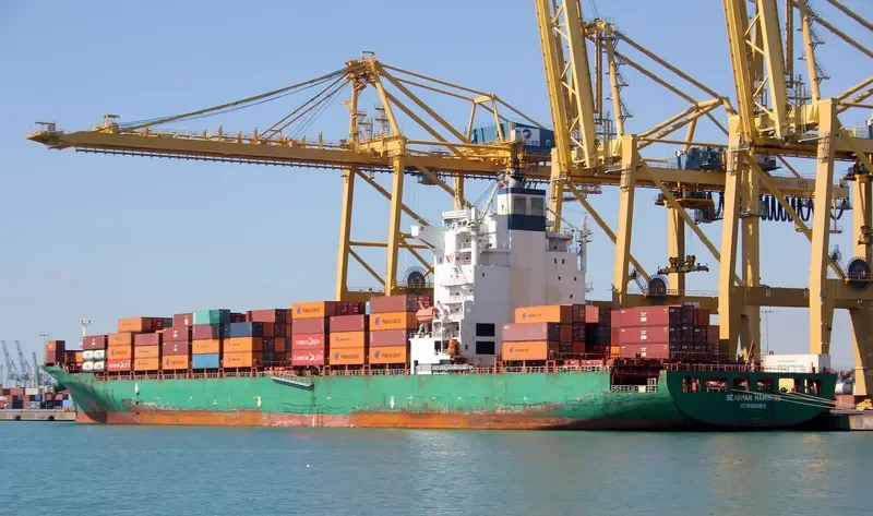 SEASPAN HAMBURG Container Ship IMO 9224300 photo 8