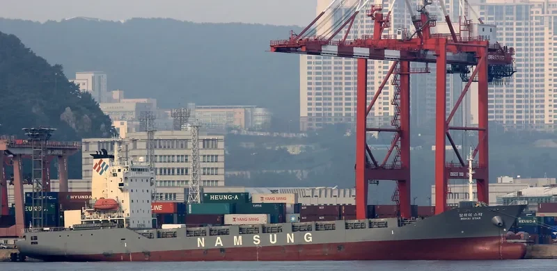 BOHAI STAR Container Ship IMO 9224362 photo 2
