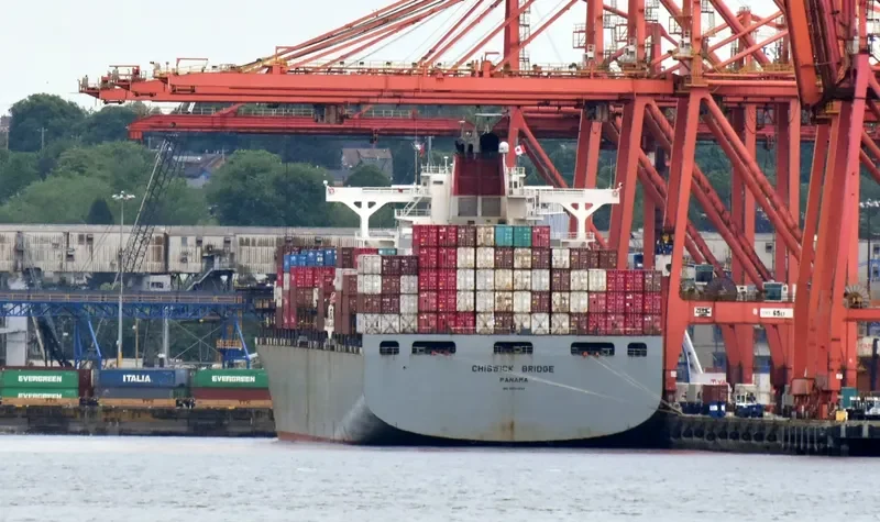 CHISWICK BRIDGE Container Ship IMO 9224544 photo 2