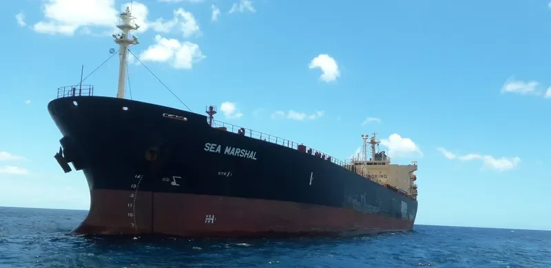 AL FORAT Tanker IMO 9224568 photo 2