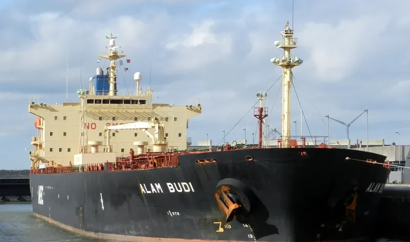 AL FORAT Tanker IMO 9224568 photo 10
