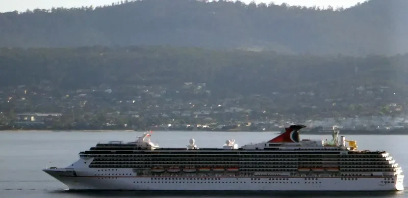 CARNIVAL LEGEND Passenger Ship IMO 9224726
