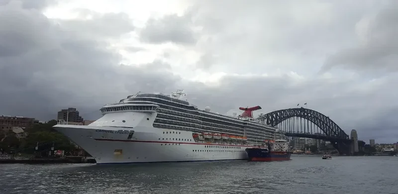 CARNIVAL LEGEND Passenger Ship IMO 9224726 photo 3