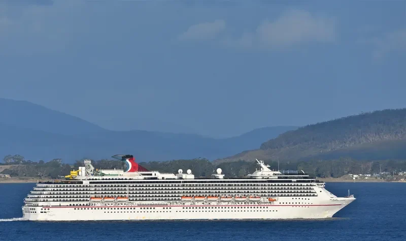 CARNIVAL LEGEND Passenger Ship IMO 9224726 photo 5
