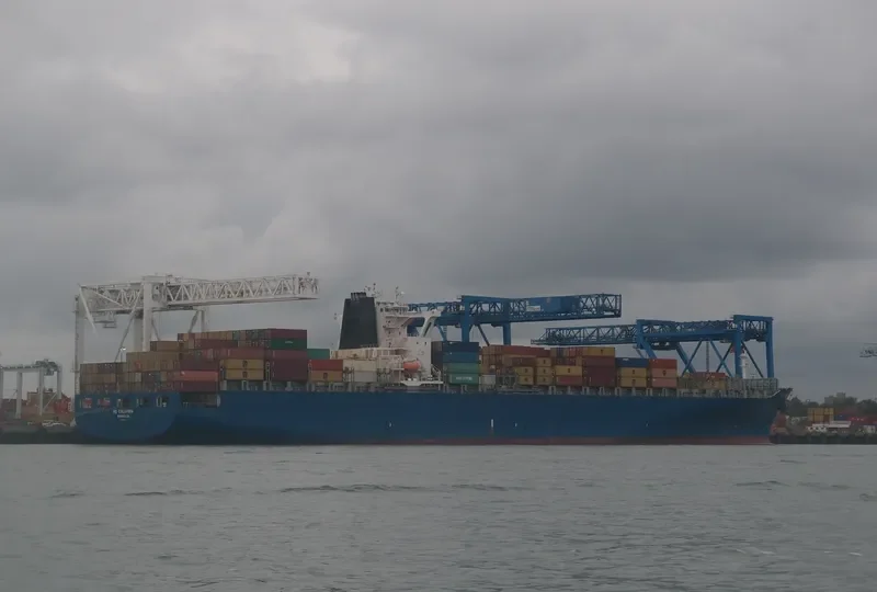 HS COLUMBIA Container Ship IMO 9225079 photo 10