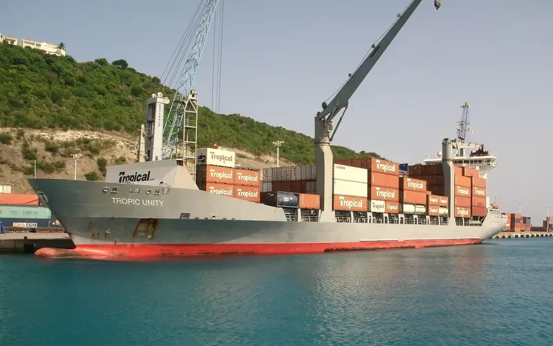 TROPIC UNITY Container Ship IMO 9225275 photo 7