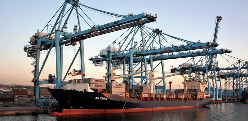 AS VEGA Container Ship IMO 9225433 photo 7