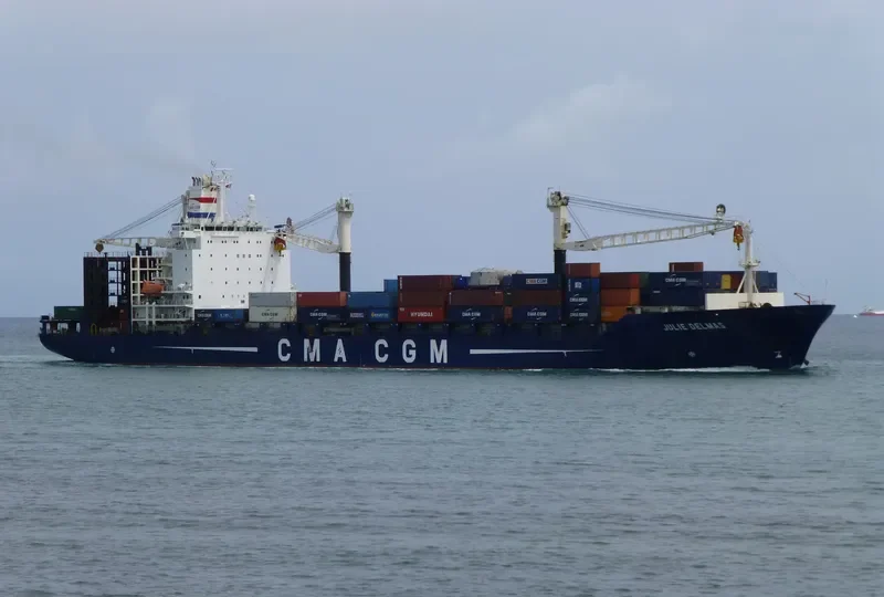 GSL JULIE Container Ship IMO 9225770 photo 2