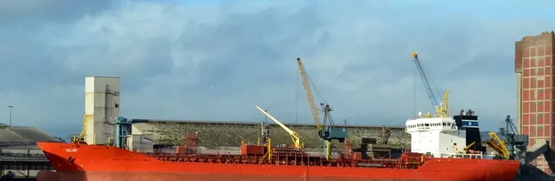 VALOR Tanker IMO 9226009 photo 7