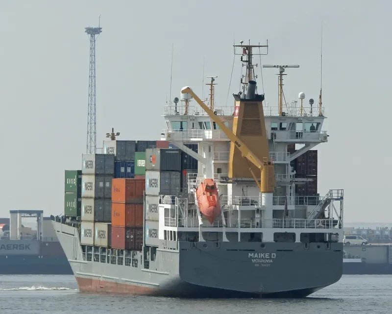 MAIKE D Container Ship IMO 9226372 photo 8