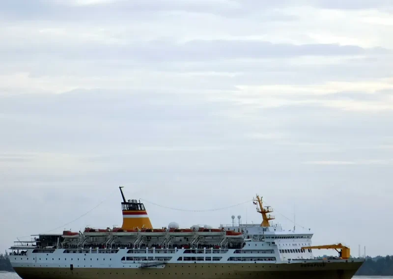 NGGAPULU Passenger Ship IMO 9226499 photo 8