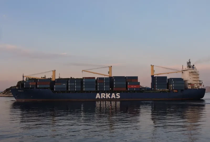 TEOMAN A Container Ship IMO 9226504 photo 2