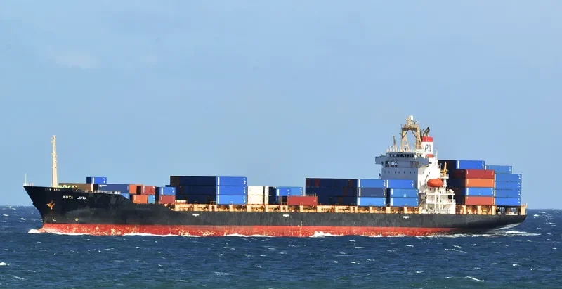 KOTA JUTA Container Ship IMO 9226839 photo 6