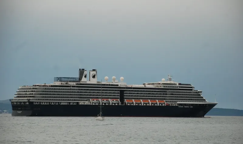 WESTERDAM Passenger Ship IMO 9226891 photo 3