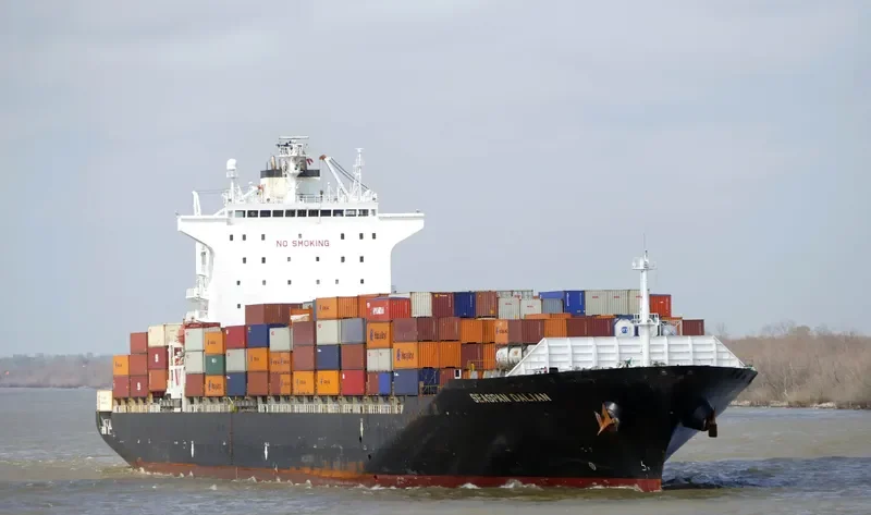 SEASPAN DALIAN Container Ship IMO 9227027 photo 4