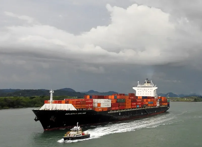 SEASPAN DALIAN Container Ship IMO 9227027 photo 8