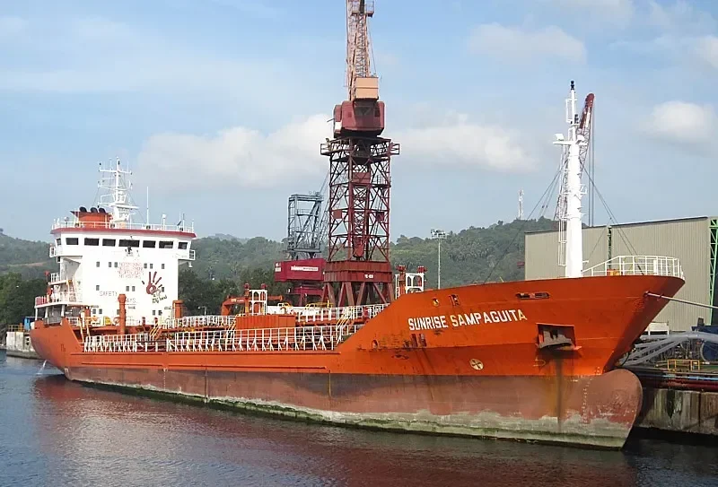 RM2 Tanker IMO 9227223 photo 3