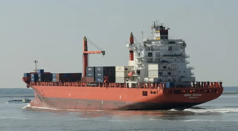 IRENES RESOLVE Container Ship IMO 9227273 photo 3