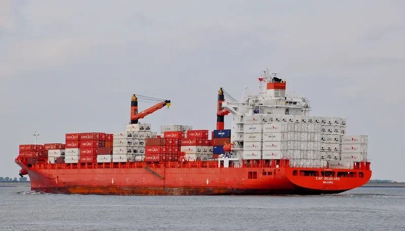 MSC YANG R Container Ship IMO 9227285 photo 4
