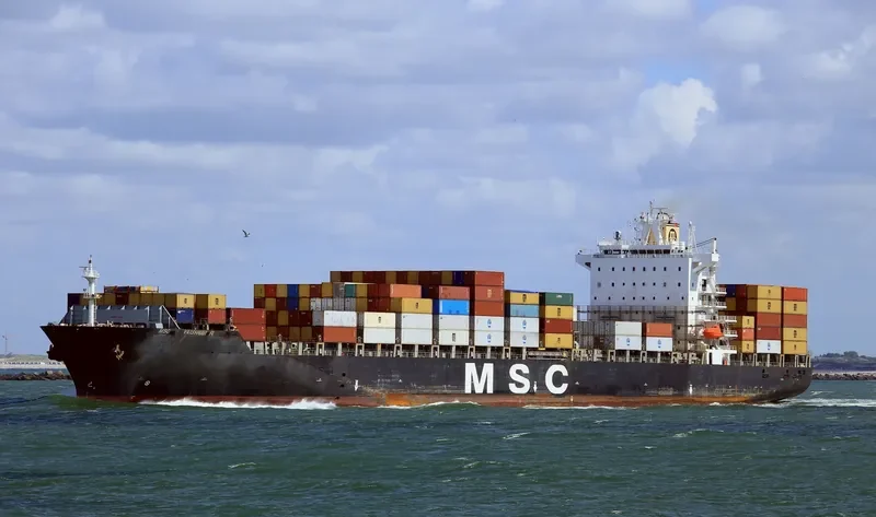MSC VAISHNAVI R. Container Ship IMO 9227340 photo 4