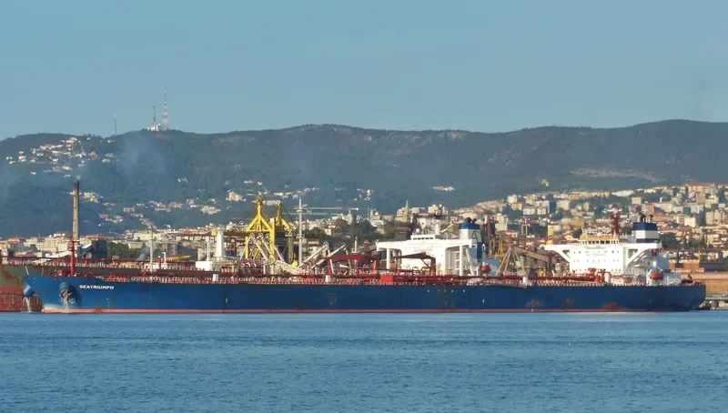 VLADIMIR VELIKIY Tanker IMO 9227455 photo 9