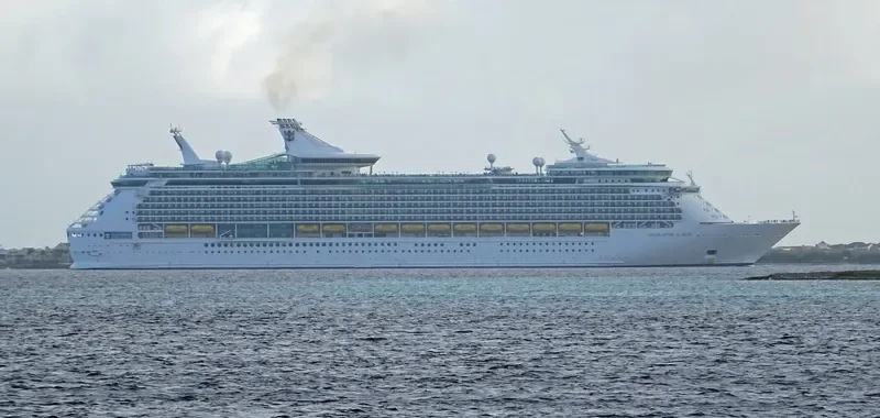 NAVIGATOR OF THE SEAS Passenger Ship IMO 9227508
