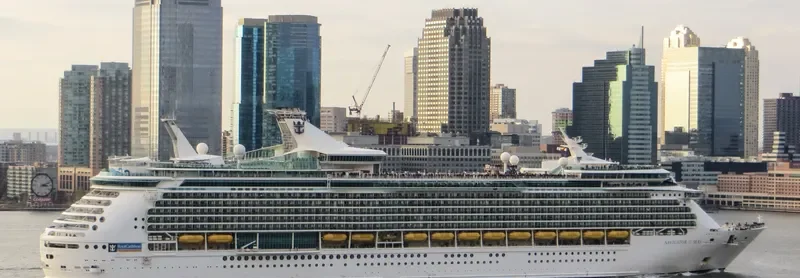 NAVIGATOR OF THE SEAS Passenger Ship IMO 9227508 photo 3