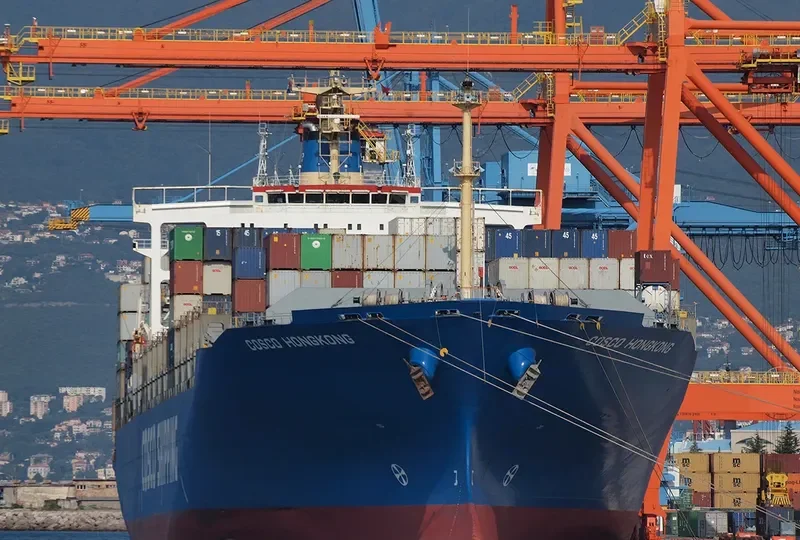 COSCO HONG KONG Container Ship IMO 9227778 photo 9