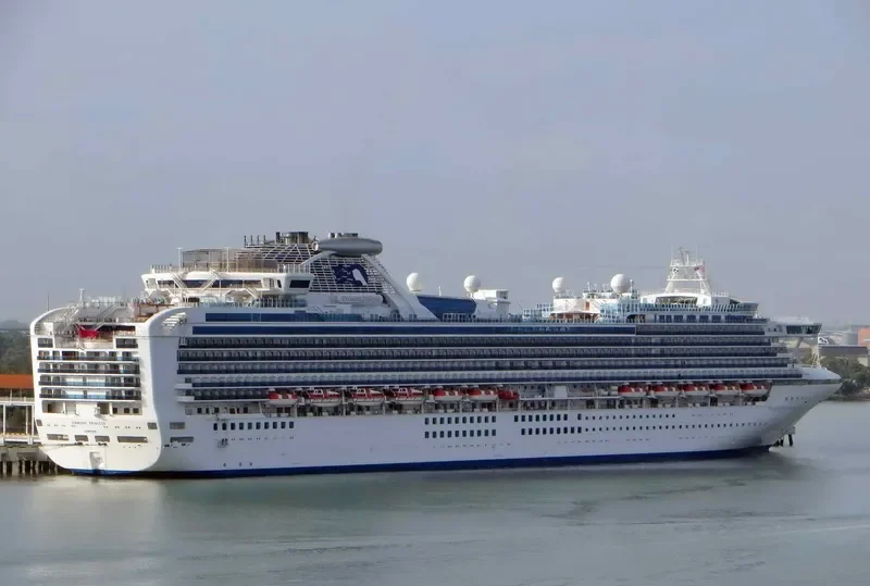 DIAMOND PRINCESS Passenger Ship IMO 9228198 photo 8