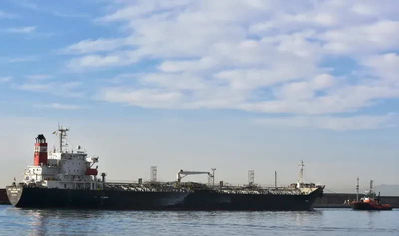 MTM HONG KONG Tanker IMO 9228320 photo 3