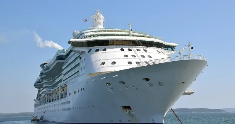 SERENADE OF THE SEAS Passenger Ship IMO 9228344 photo 6