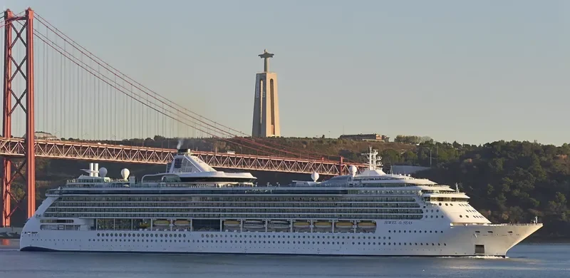 JEWEL OF THE SEAS Passenger Ship IMO 9228356