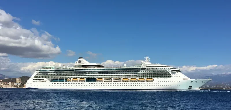 JEWEL OF THE SEAS Passenger Ship IMO 9228356 photo 9