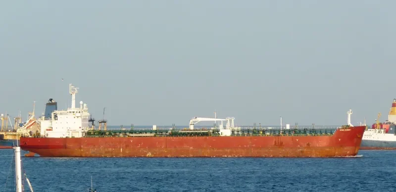 GREEN PLUS Tanker IMO 9228837 photo 7