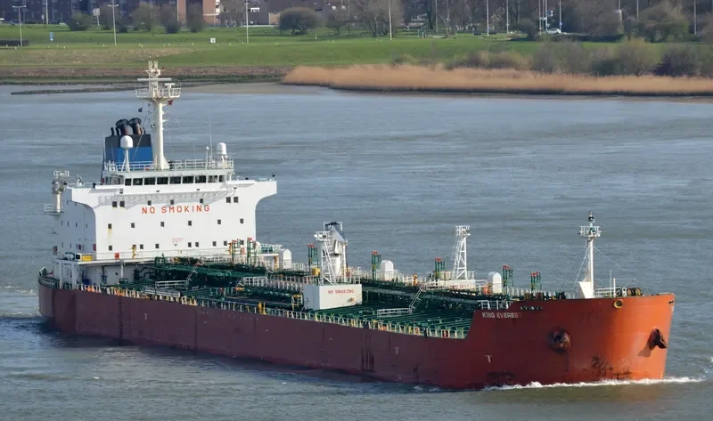 GREEN PLUS Tanker IMO 9228837 photo 8