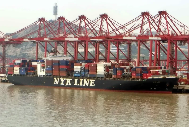 LEO C Container Ship IMO 9229312 photo 6