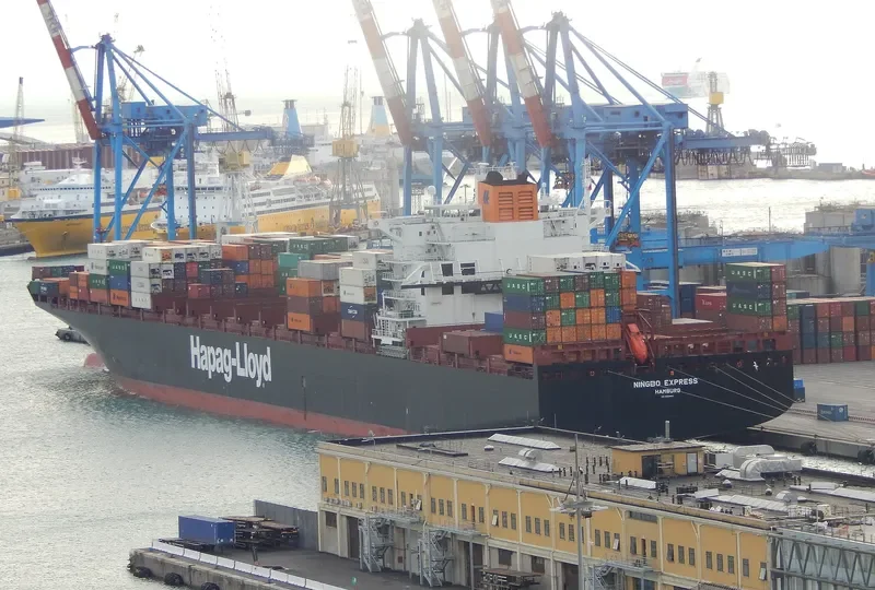 NINGBO EXPRESS Container Ship IMO 9229843 photo 2