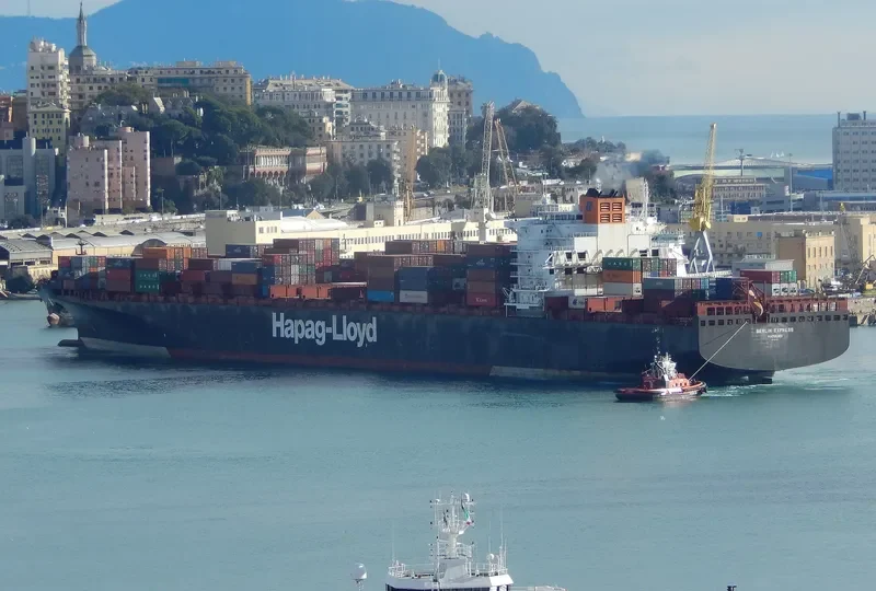 BERLIN EXPRESS Container Ship IMO 9229855 photo 2