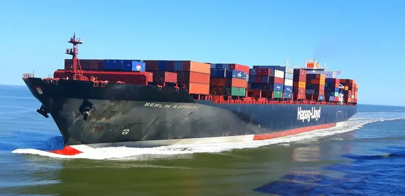 BERLIN EXPRESS Container Ship IMO 9229855 photo 7
