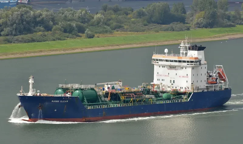 T RISHA Tanker IMO 9230012 photo 8