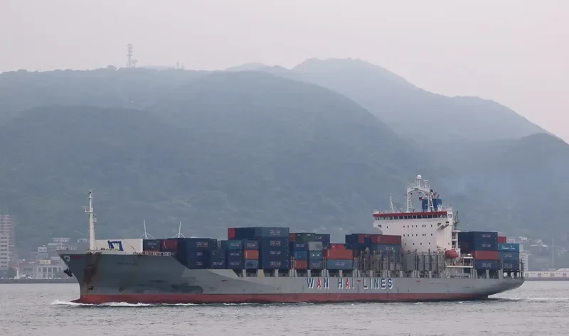 WAN HAI 261 Container Ship IMO 9230206 photo 7