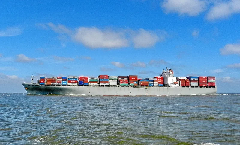 SUEZ CANAL Container Ship IMO 9230311 photo 4