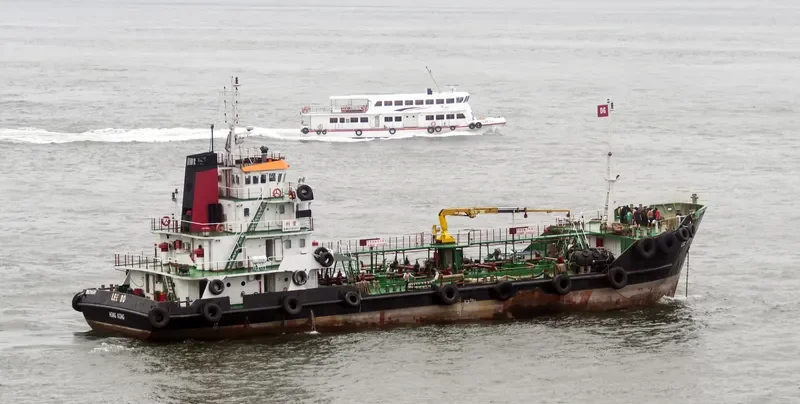 LEE BO Tanker IMO 9230397 photo 4