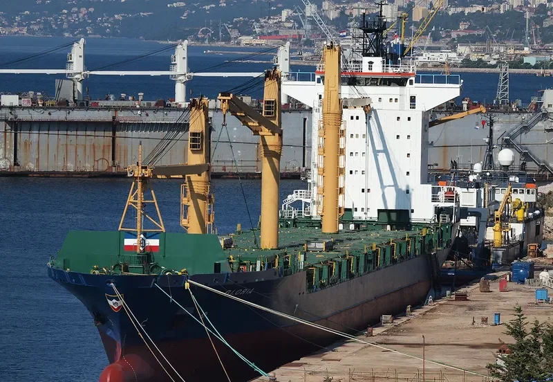 CAPITAINE DAMPIER Container Ship IMO 9230787 photo 7